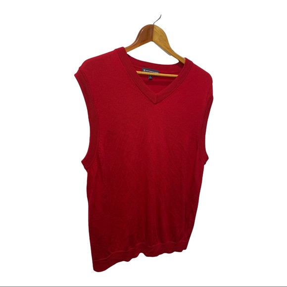 HART SCHAFFNER MARX 100% EXTRA FINE WOOL  RED RIBBED V-NECK SWEATER VEST - Picture 3 of 15